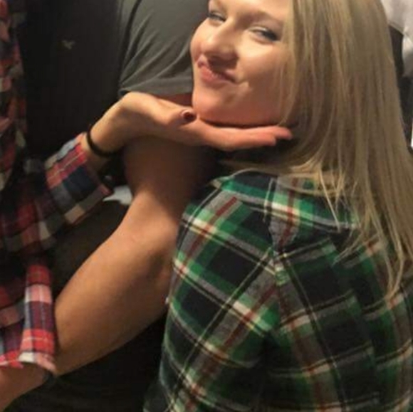 Size M Blue/Green Flannel - Picture 4 of 4